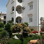 Pensionat Garfild 2